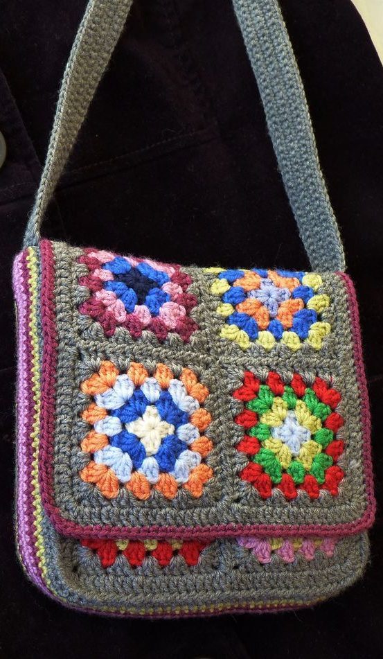 56+ Awesome Granny Square Crochet Bag Pattern Ideas - Page 32 of 56