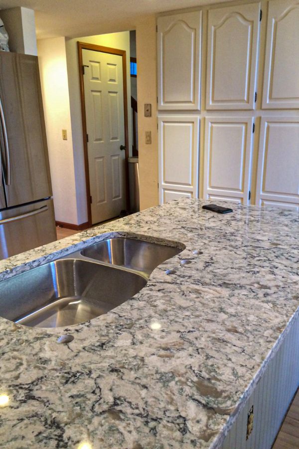 64+ Awesome and Useful quartz kitchen countertops design ideas - Page